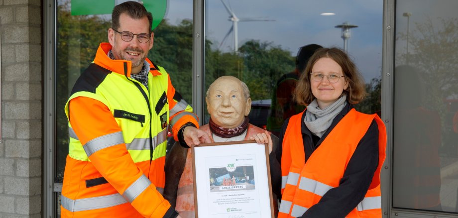 Umwelthilfe zecinet Wertstoffhof ZAK aus